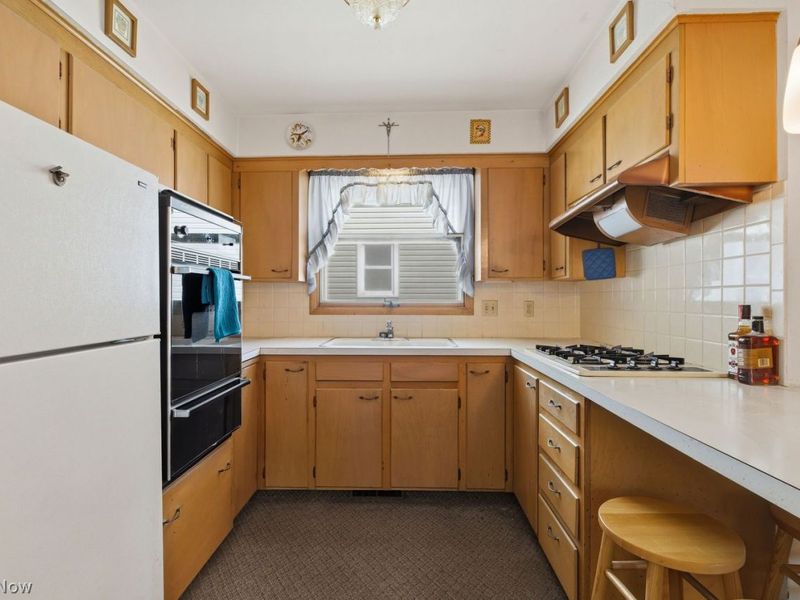1058 W 29th Street , Lorain, OH 44052 Photo 15