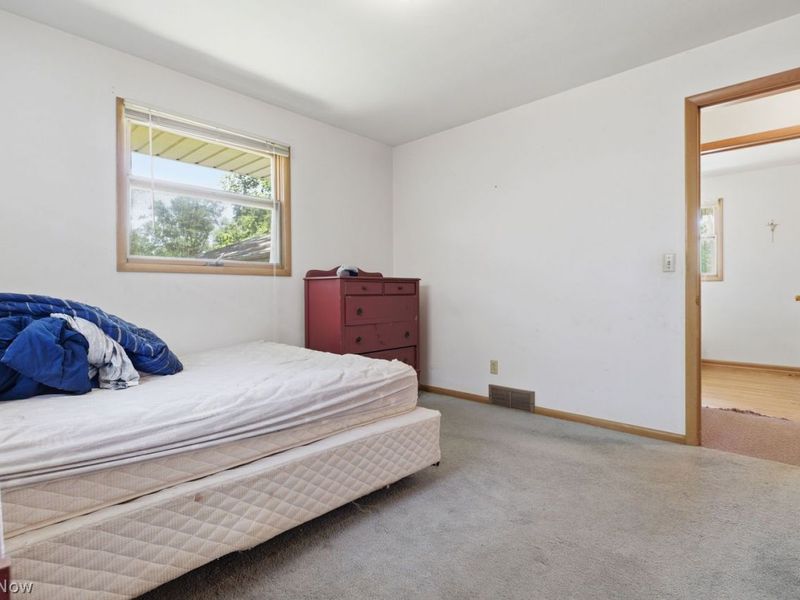 1058 W 29th Street , Lorain, OH 44052 Photo 18