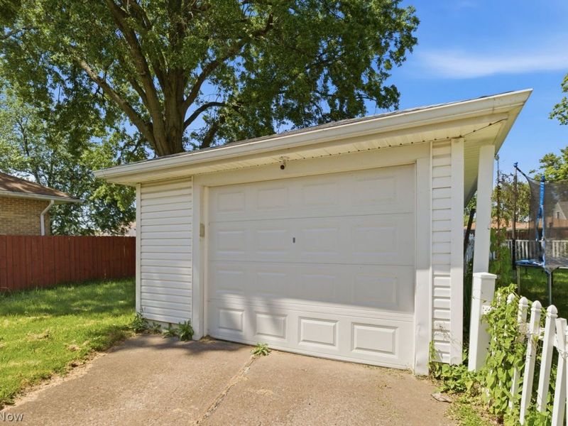 1058 W 29th Street , Lorain, OH 44052 Photo 32