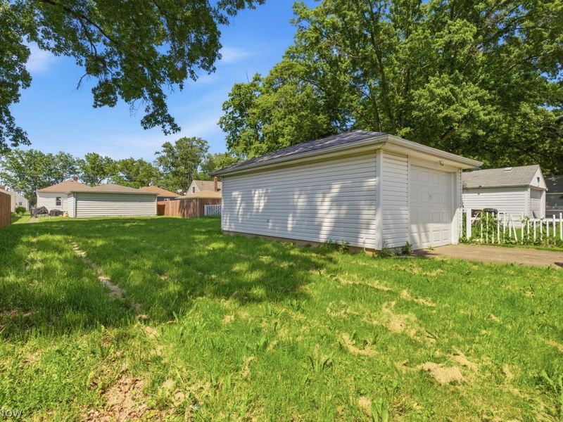 1058 W 29th Street , Lorain, OH 44052 Photo 33