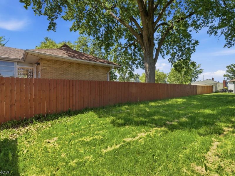 1058 W 29th Street , Lorain, OH 44052 Photo 34