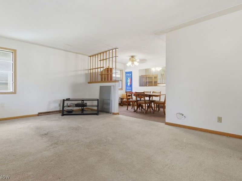 1058 W 29th Street , Lorain, OH 44052 Photo 5