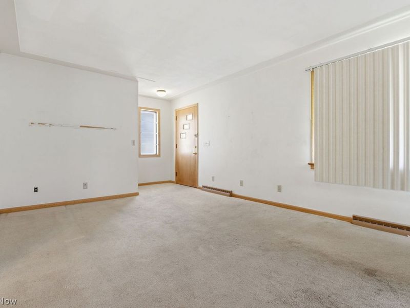 1058 W 29th Street , Lorain, OH 44052 Photo 8