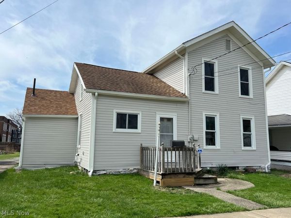 451 Ohio Avenue , Salem, OH 44460