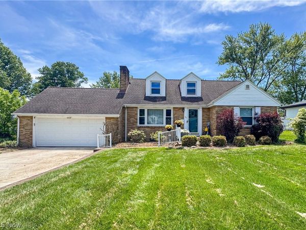 421 Wildwood Drive , Youngstown, OH 44512