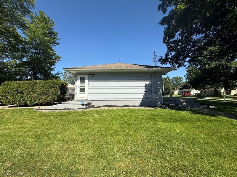 1710 Halbert Drive , Youngstown, OH 44514 Photo 4