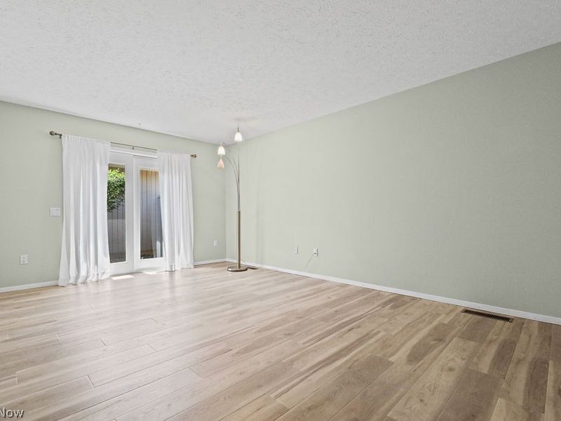 33180 Glenwood Court , North Ridgeville, OH 44039 Photo 16
