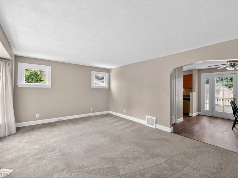 321 Waverly Street , Berea, OH 44017 Photo 6