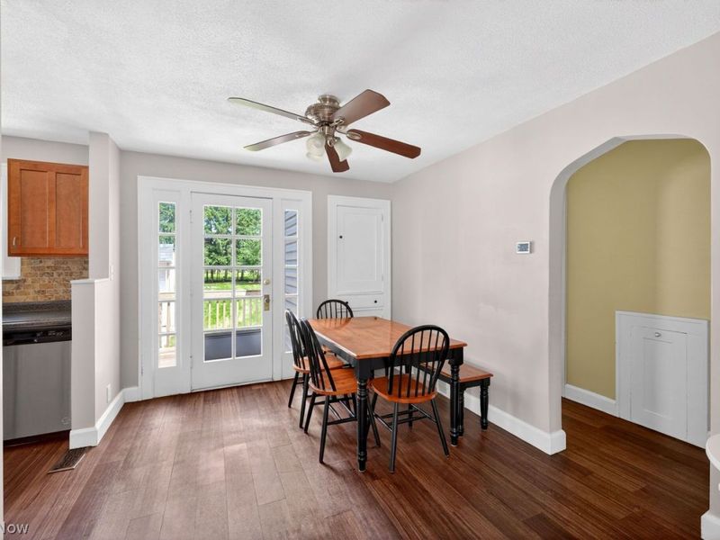 321 Waverly Street , Berea, OH 44017 Photo 9