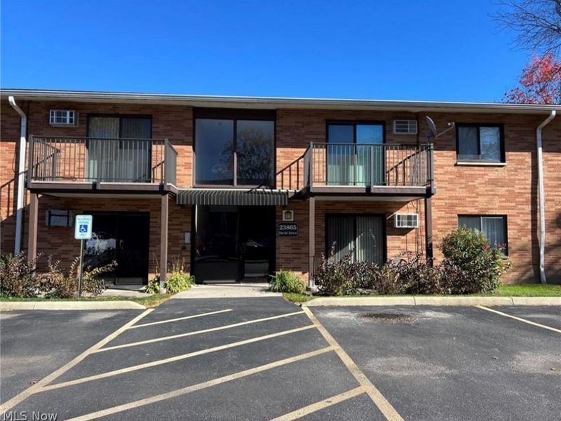 23865 David Drive , Unit 103, North Olmsted, OH 44070 Photo 1