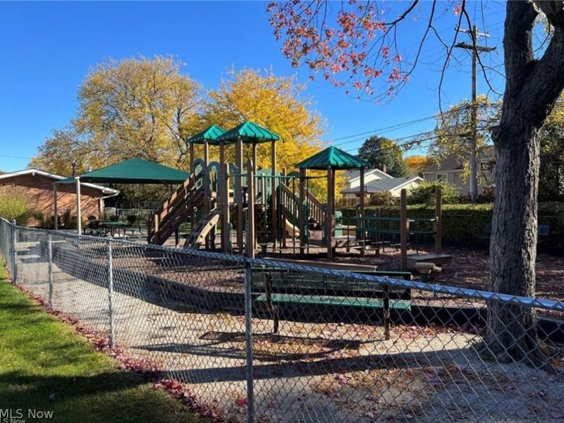 23865 David Drive , Unit 103, North Olmsted, OH 44070 Photo 20