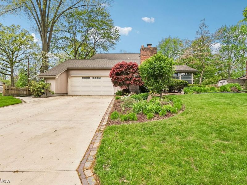 8015 Spartan Drive , Youngstown, OH 44512 Photo 2