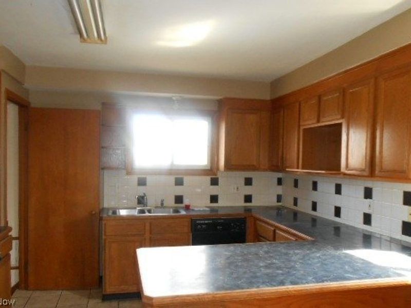3540 Bainbridge Road , Cleveland Heights, OH 44118 Photo 5