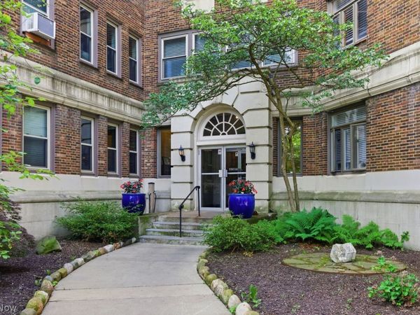 2330 Euclid Heights Boulevard , Unit 306, Cleveland, OH 44106