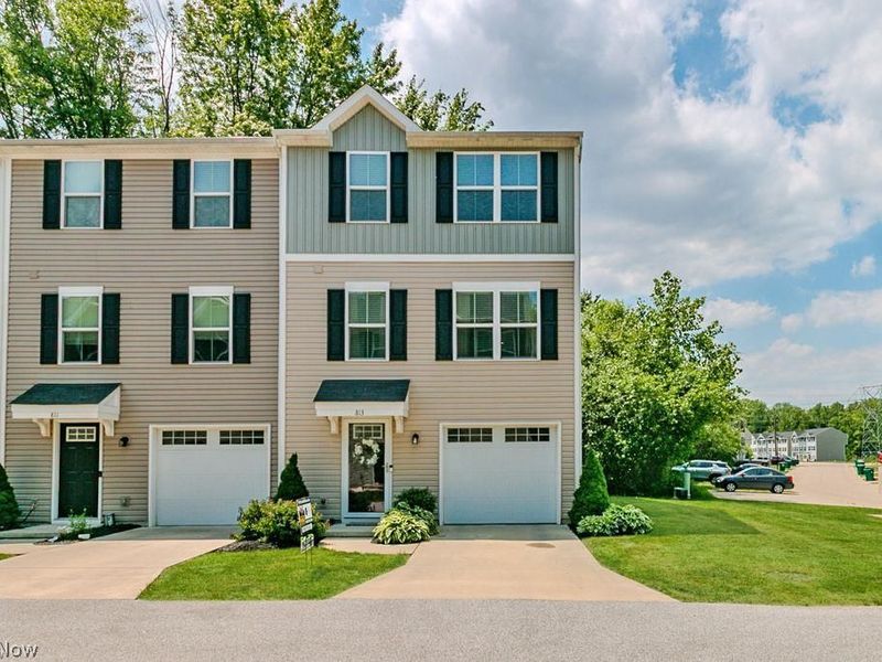 813 Redbud Court , Painesville Township, OH 44077 Photo 1