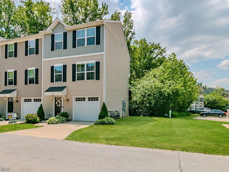 813 Redbud Court , Painesville Township, OH 44077 Photo 23