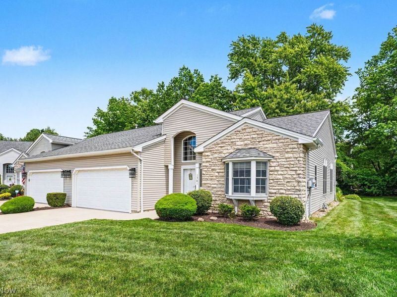 1381 E Cross Creek Drive, Willoughby, OH 44094 Photo 1
