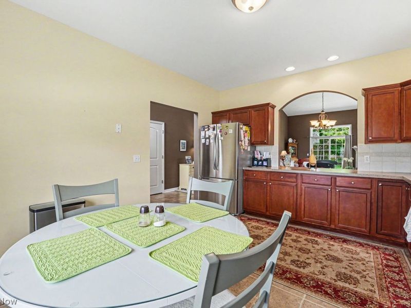 1381 E Cross Creek Drive, Willoughby, OH 44094 Photo 10