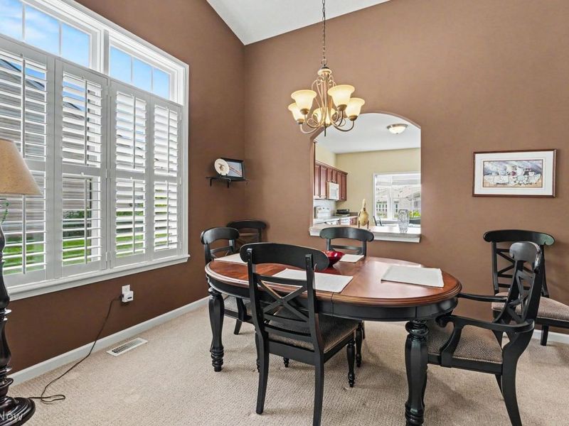 1381 E Cross Creek Drive, Willoughby, OH 44094 Photo 8