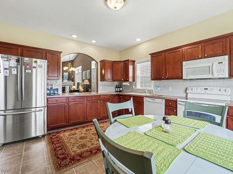 1381 E Cross Creek Drive, Willoughby, OH 44094 Photo 9