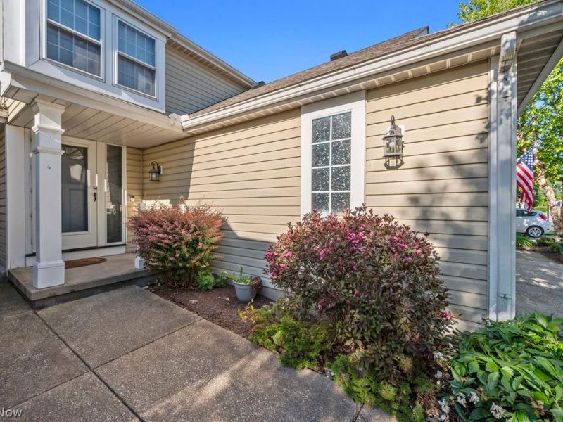 19489 Cyclone Drive , Unit 108, Cleveland, OH 44135 Photo 1