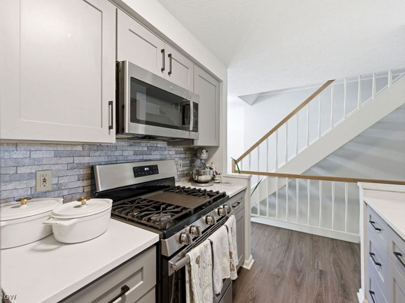 19489 Cyclone Drive , Unit 108, Cleveland, OH 44135 Photo 10