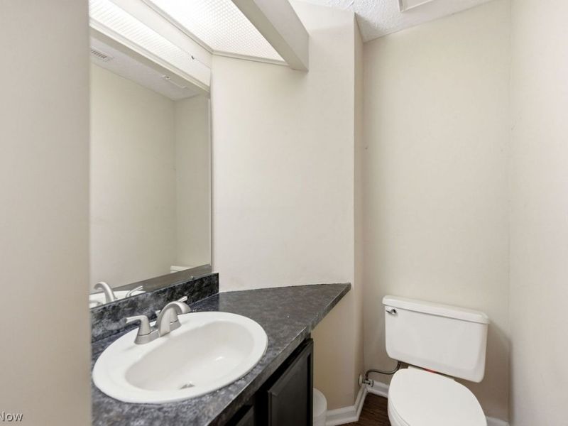 19489 Cyclone Drive , Unit 108, Cleveland, OH 44135 Photo 25