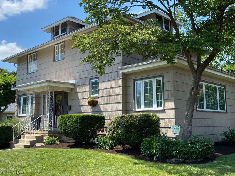 1062 Irvington Avenue NE, Massillon, OH 44646 Photo 1