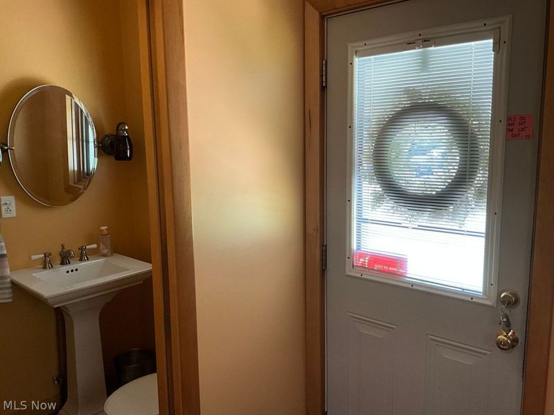 1062 Irvington Avenue NE, Massillon, OH 44646 Photo 20