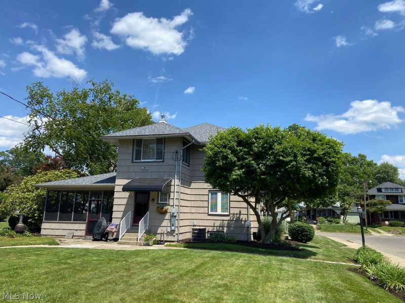 1062 Irvington Avenue NE, Massillon, OH 44646 Photo 5