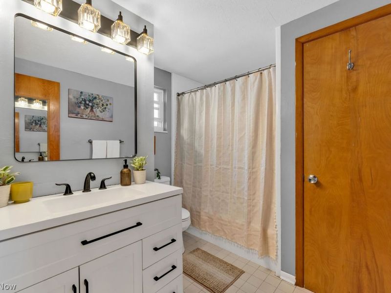 22685 Bard Avenue , Fairview Park, OH 44126 Photo 12