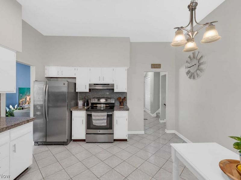 22685 Bard Avenue , Fairview Park, OH 44126 Photo 7