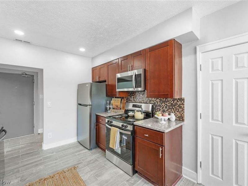 13501 Lakewood Heights Boulevard , Unit 5, Lakewood, OH 44107 Photo 16