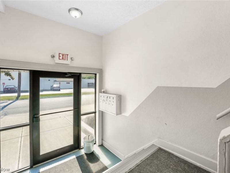 13501 Lakewood Heights Boulevard , Unit 5, Lakewood, OH 44107 Photo 9