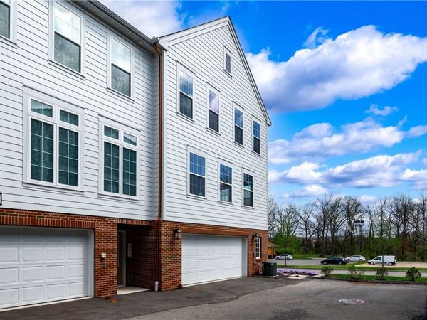 800 Gillian Lane, Cranberry Twp, PA 16066