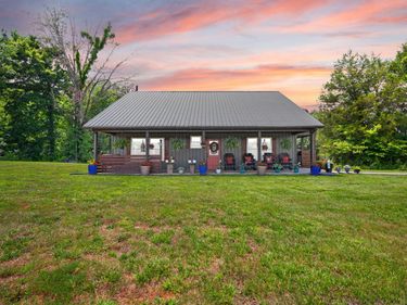 1717 Halltown Road, Canmer, KY 42722