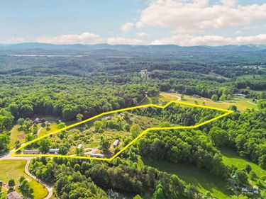 225 Highway 895, Williamsburg, KY 40769