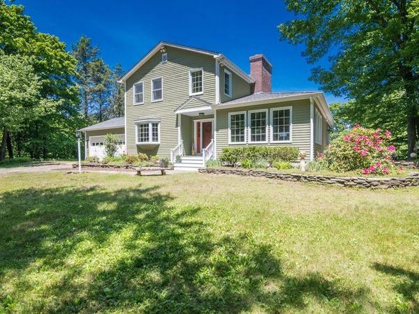 26 Briar Hill Rd, Williamsburg, MA 01096
