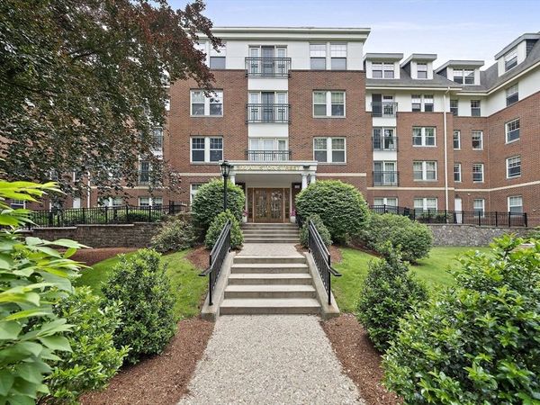 300 Allston St, Unit 506, Boston, MA 02135