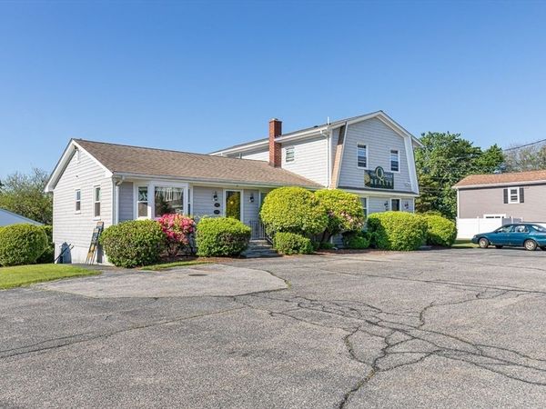 810 Wilbur Avenue, Unit 1, Swansea, MA 02777