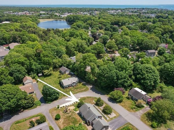20 Peterson Rd, Falmouth, MA 02540
