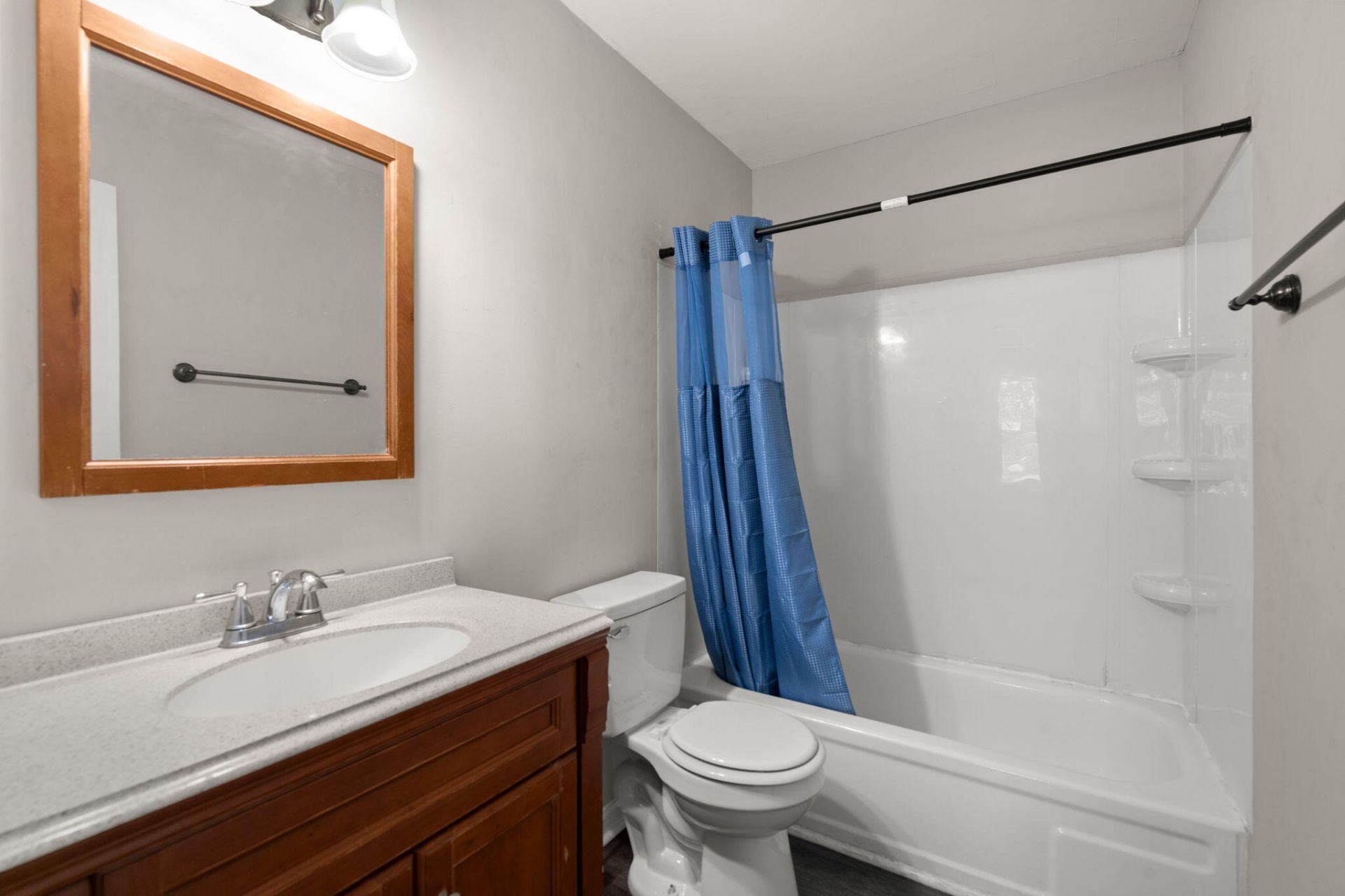 110 Bee Street Photo 19