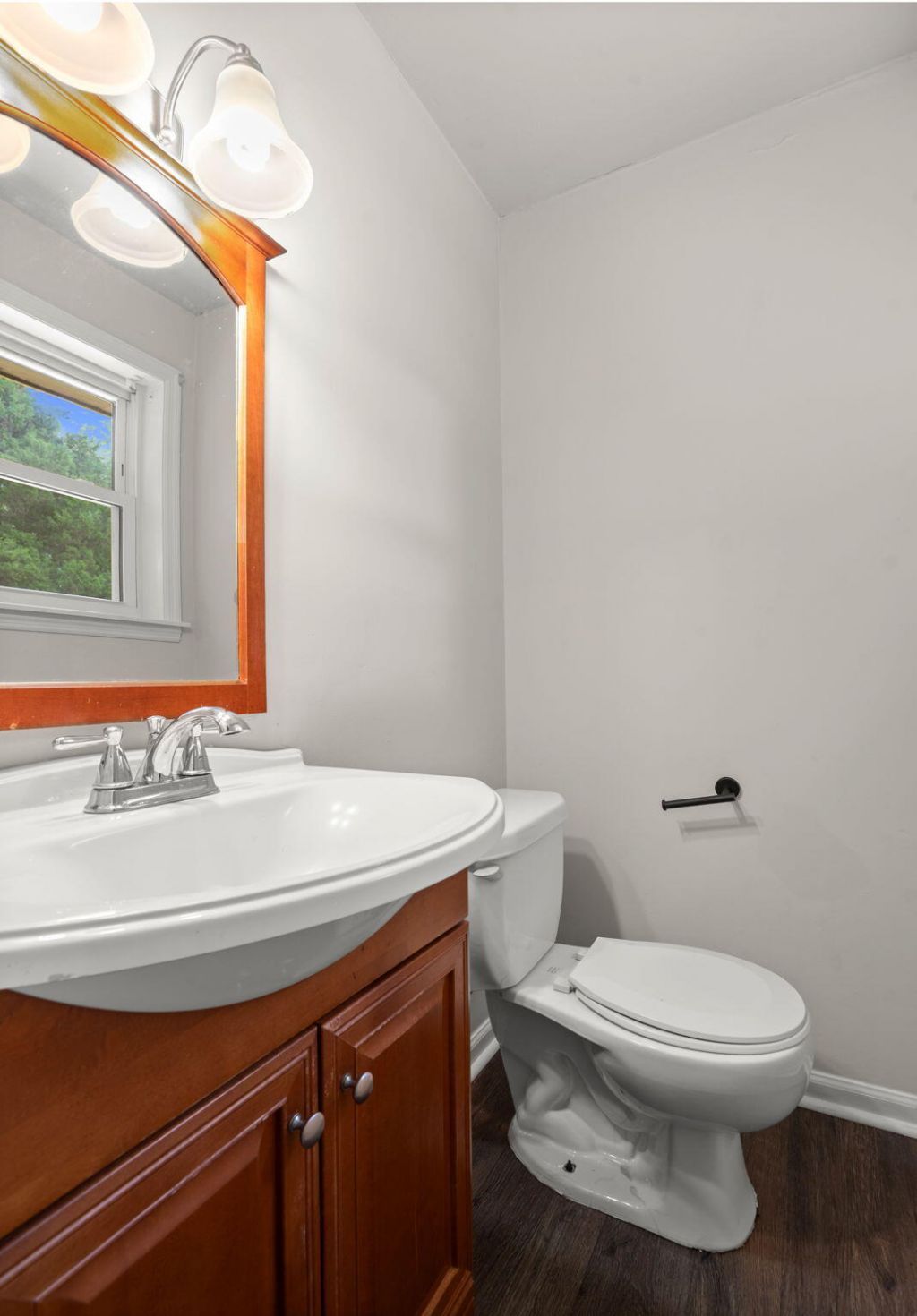 110 Bee Street Photo 25