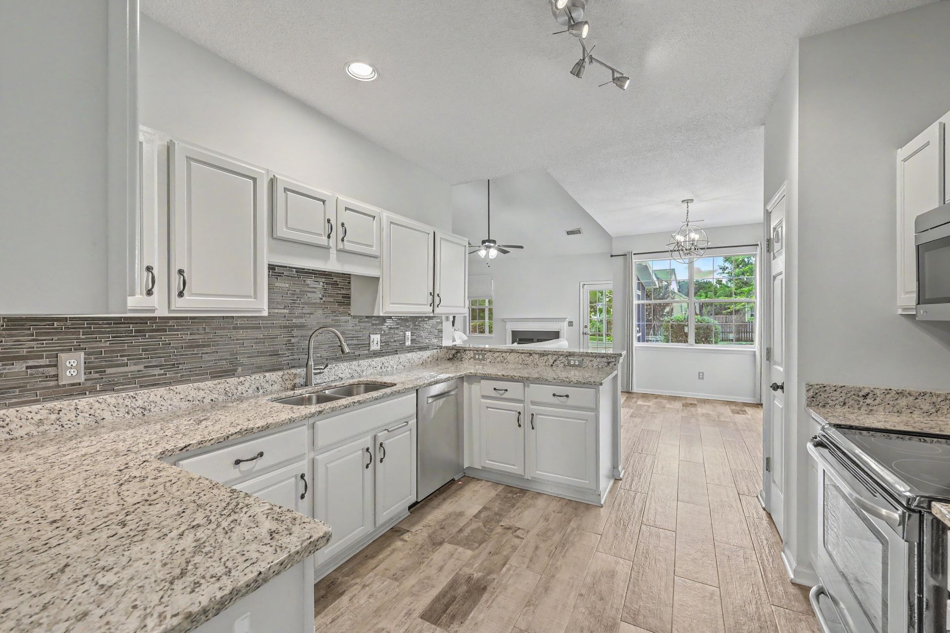 5063 Weatherstone Road Photo 17