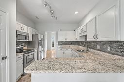 5063 Weatherstone Road photo 4