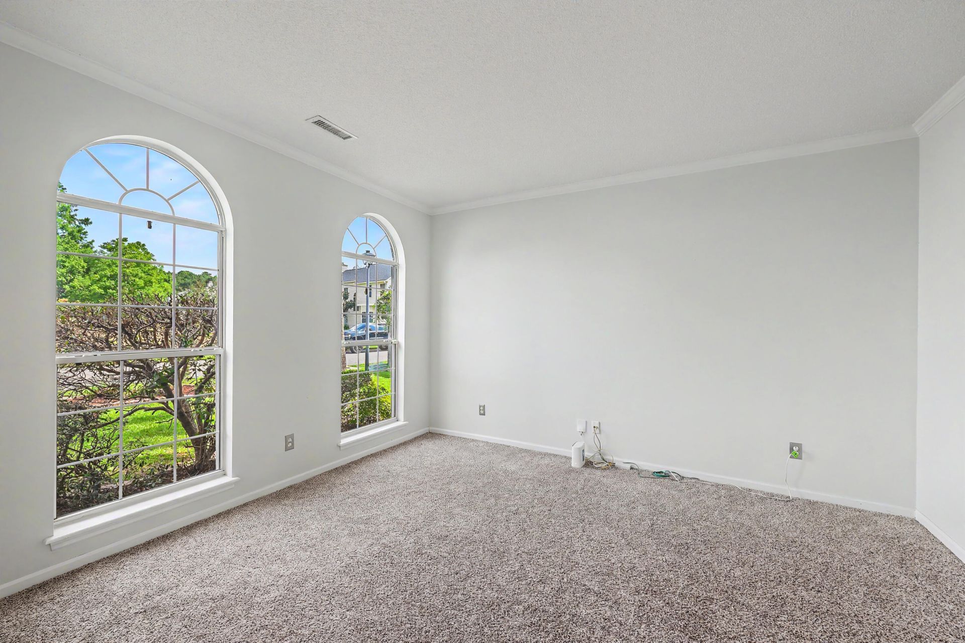 5063 Weatherstone Road Photo 9