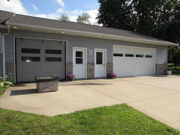 200 Kenzie Street, Sherburn, MN 56171