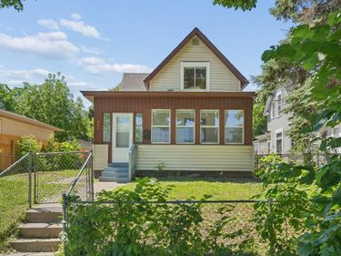 901 31st Avenue N, Minneapolis, MN 55411