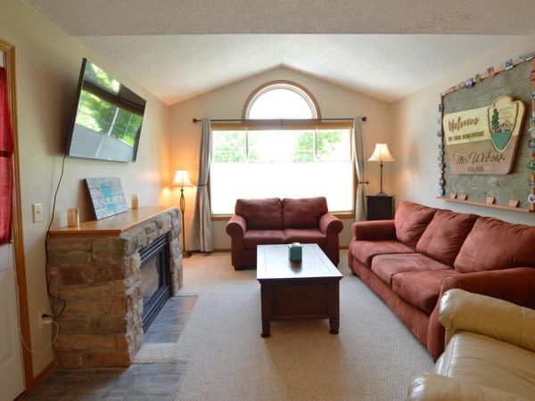 7285 Brittany Lane, Inver Grove Heights, MN 55076