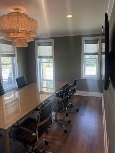 1100 Palm Boulevard  Photo 6